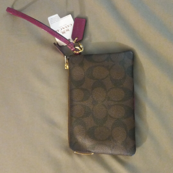 Coach Wrist Purse NWT - Picture 4 of 7